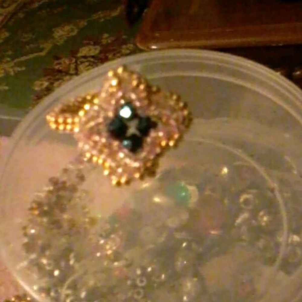 beaded jewlery - Picture 2 of 8